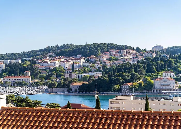 & Alan - One Bedroom With Balcony And Sea View Lägenhet Dubrovnik