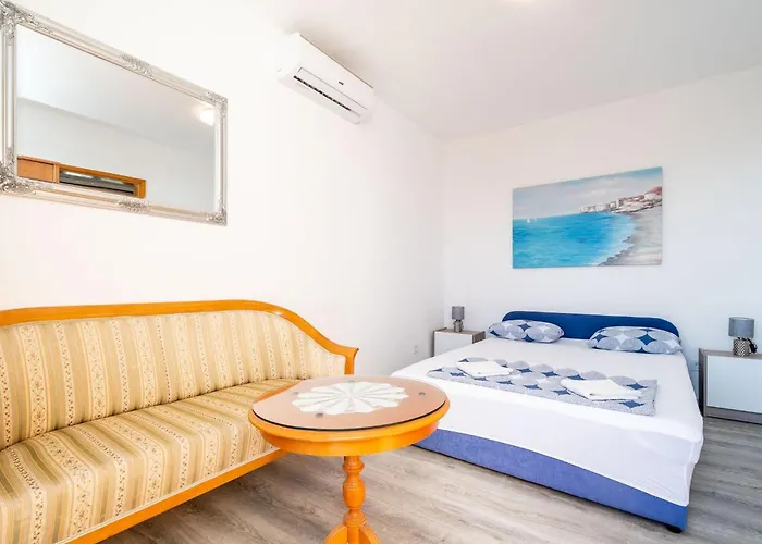 & Alan - One Bedroom With Balcony And Sea View Appartamento
