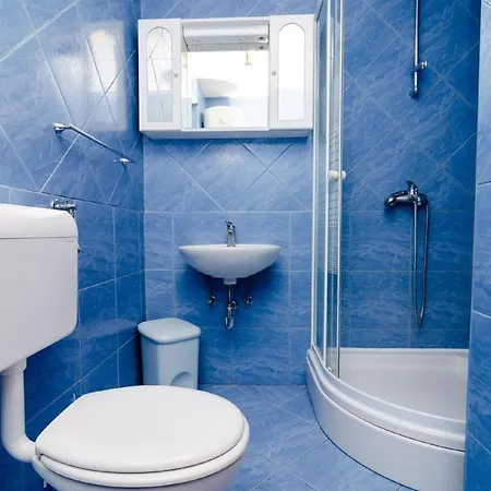 Apartment & Alan - One Bedroom With Balcony And Sea View
