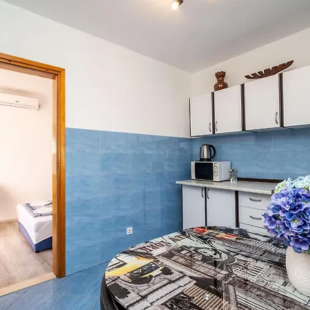 & Alan - One Bedroom With Balcony And Sea View Dubrownik